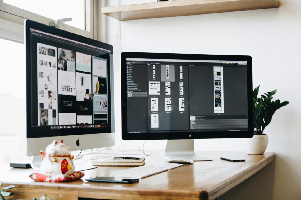 silver and black imac s